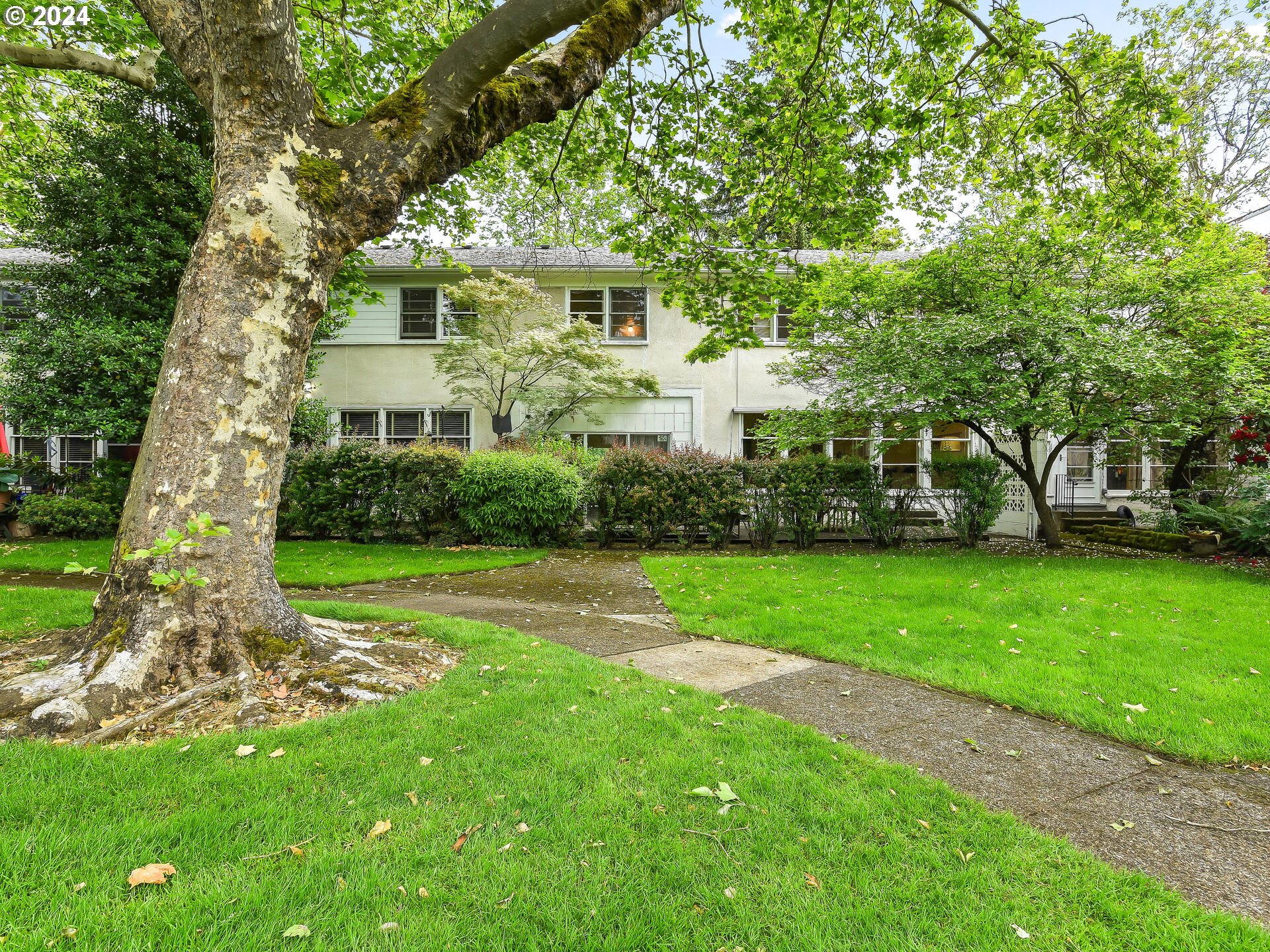 6937 Northeast Broadway Portland, OR 97213 - Photo 45 of 48 a front view of house with yard