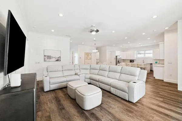 a view of a house with entertaining space