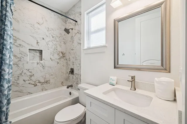 $2,300,000 | 4763 Bonaire Cay, Destin, FL 32541