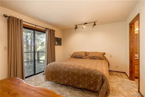 $549,900 | 696 Menlo Drive, Big Bear Lake, CA 92315