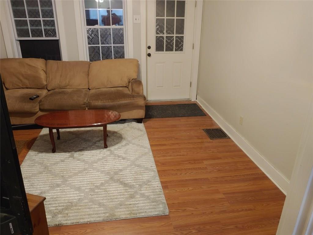 1539 Pennock Road Pittsburgh, PA 15212 - Photo 14 of 21 Gallery Image 14