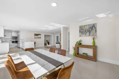 $960,000 | 416 Northeast 29th Street, Wilton Manors, FL 33334