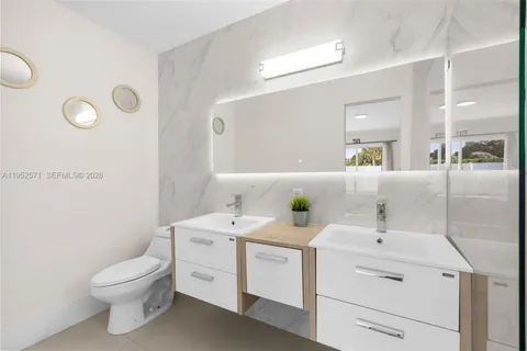 $960,000 | 416 Northeast 29th Street, Wilton Manors, FL 33334