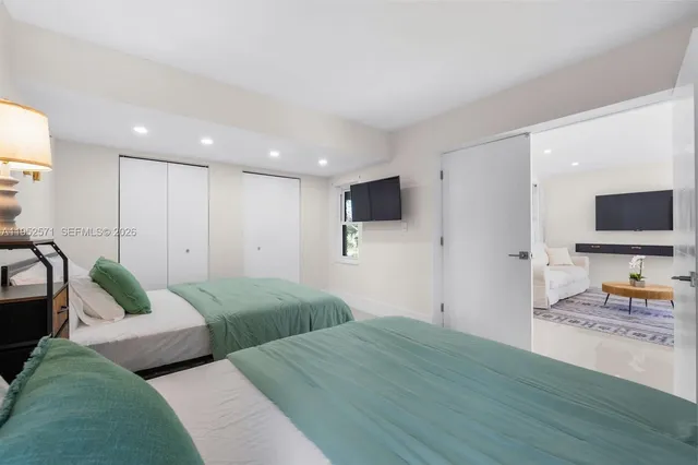 $960,000 | 416 Northeast 29th Street, Wilton Manors, FL 33334