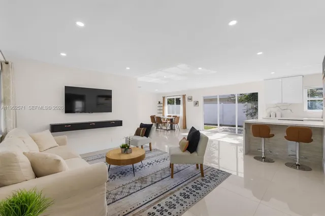 $960,000 | 416 Northeast 29th Street, Wilton Manors, FL 33334