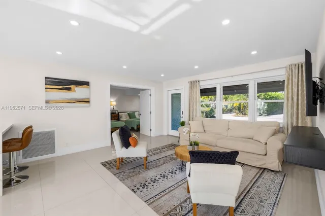 $960,000 | 416 Northeast 29th Street, Wilton Manors, FL 33334