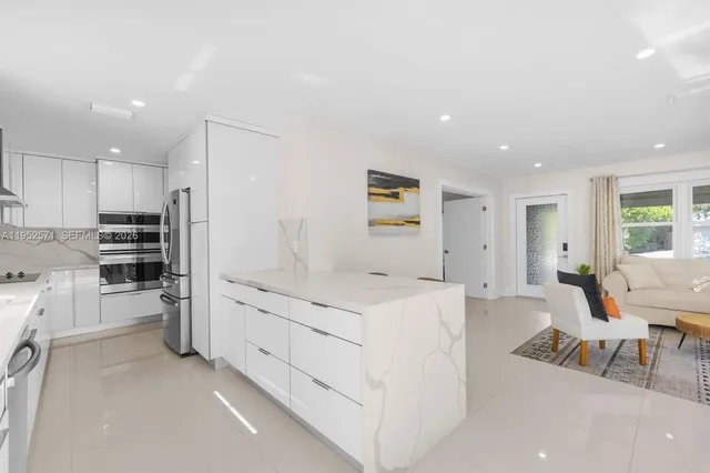 $960,000 | 416 Northeast 29th Street, Wilton Manors, FL 33334