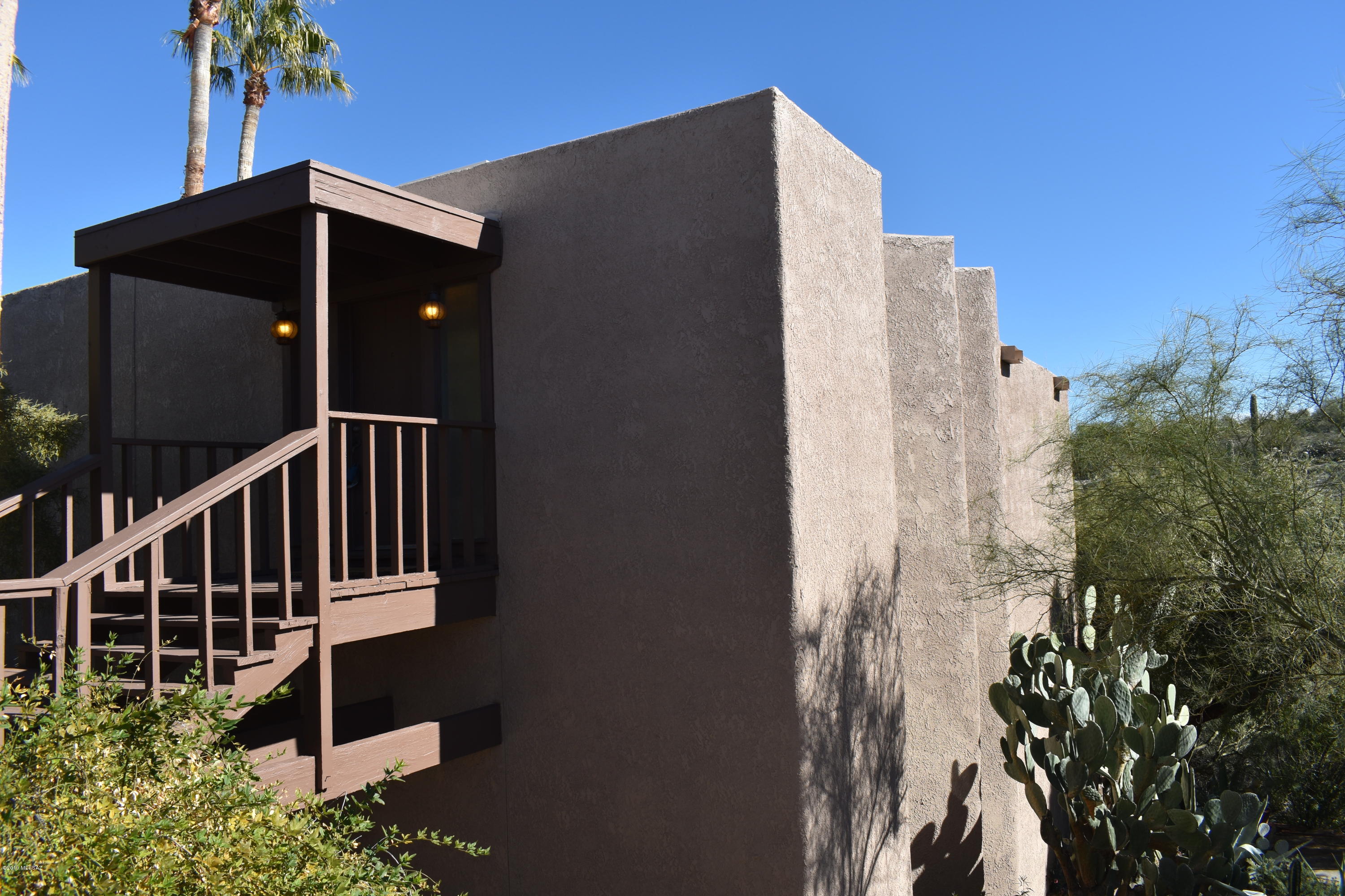 5300 North Swan Road Tucson, AZ 85718 - Photo 2 of 24