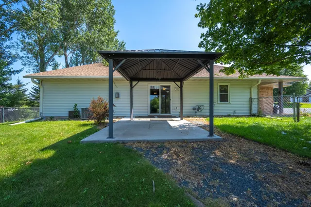 $248,000 | 1812 Wooden Shoe Court, Unit 1812, Baldwin, WI 54002