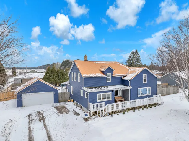 $339,000 | 615 East Washington Avenue, Cleveland, WI 53015