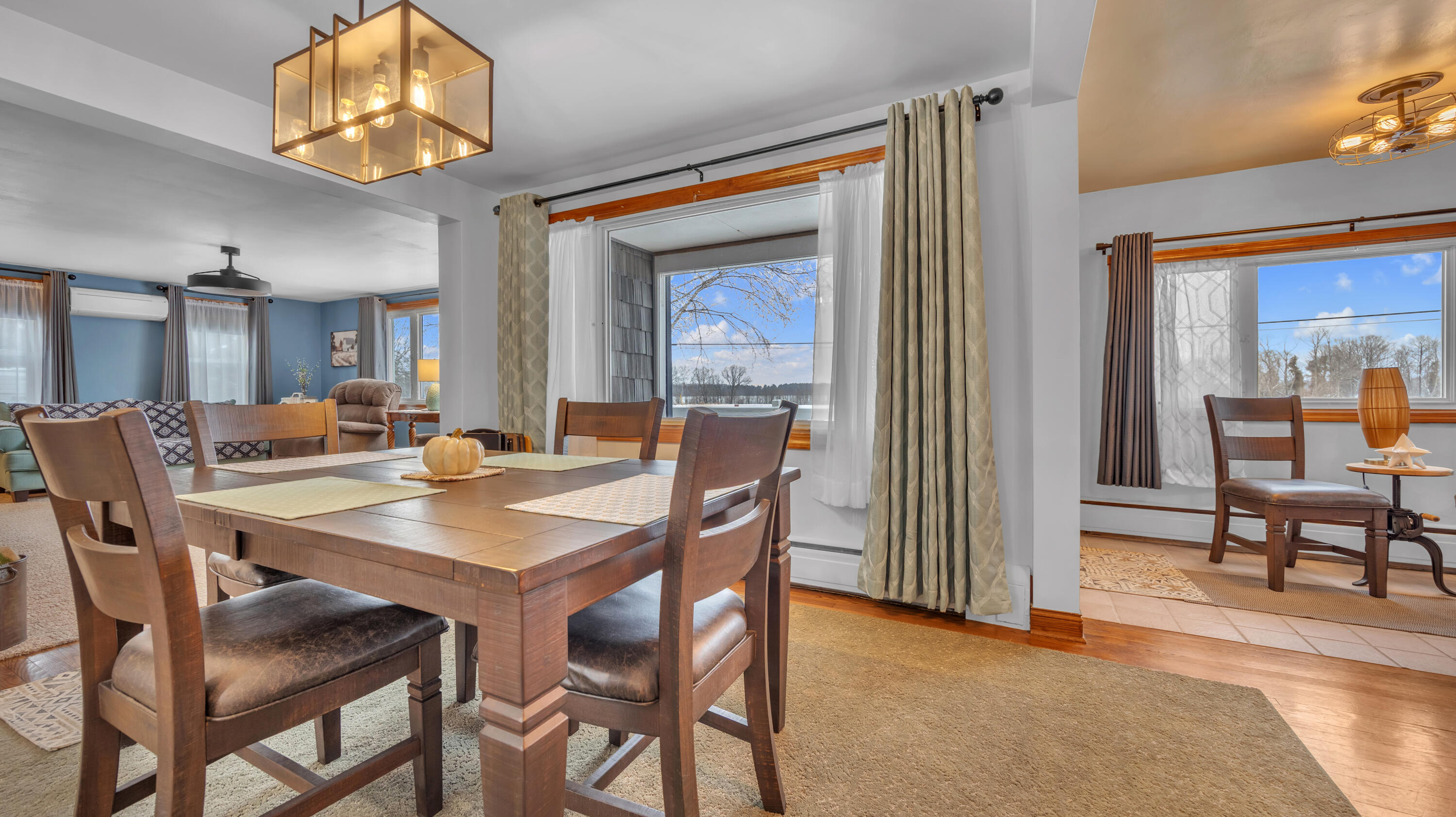 615 East Washington Avenue Cleveland, WI 53015 - Photo 8 of 33 Dining Room 1