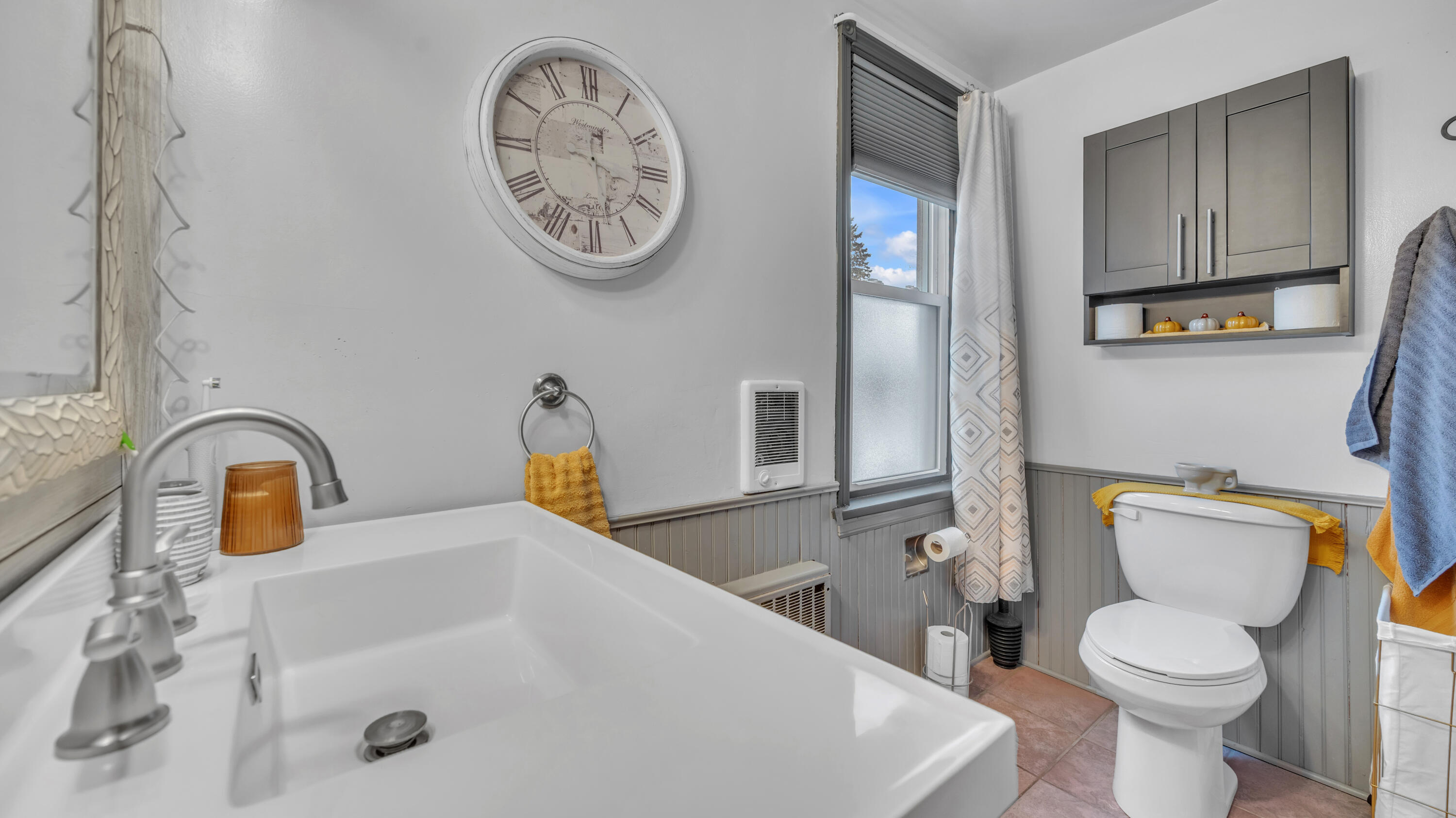 615 East Washington Avenue Cleveland, WI 53015 - Photo 13 of 33 Bathroom Main Floor