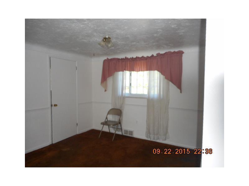 1163 Harvard Road Monroeville, PA 15146 - Photo 4 of 10 Dining Room.