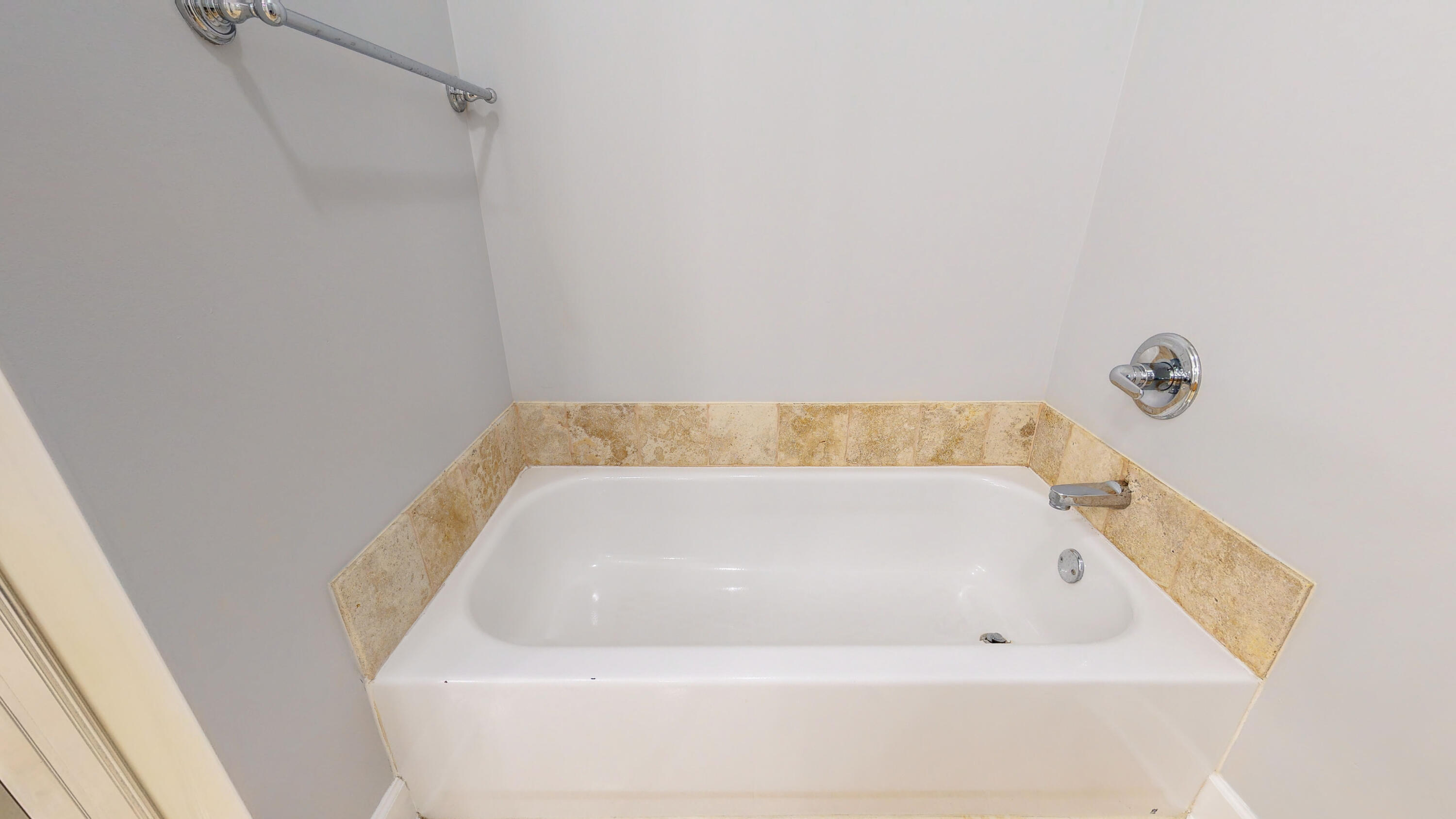 231 Somerset Bridge Road, Unit 1408 Santa Rosa Beach, FL 32459 - Photo 19 of 25 a bathroom with a bathtub