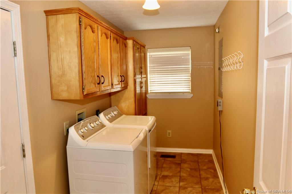 21009 Kemp Road Charlestown, IN 47111 - Photo 3 of 11 Gallery Image 3
