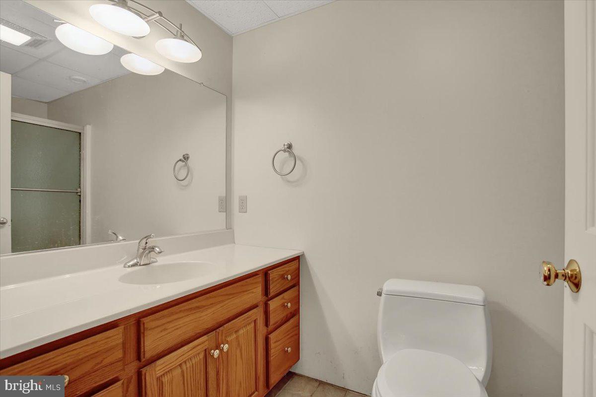 1384 Eagle Point Road Kutztown, PA 19530 - Photo 33 of 44 Full bath