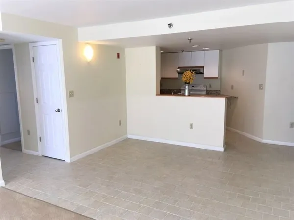 $2,795 | 55 Congress Street, Unit 504, Portsmouth, NH 03801