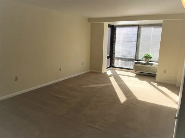 $2,795 | 55 Congress Street, Unit 504, Portsmouth, NH 03801