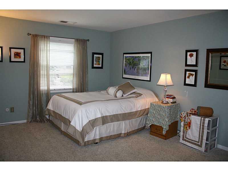 3966 Braddock Road, Unit 3966 Indianapolis, IN 46268 - Photo 11 of 20 Gallery Image 11