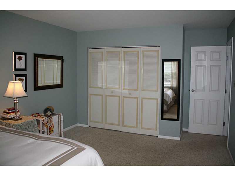 3966 Braddock Road, Unit 3966 Indianapolis, IN 46268 - Photo 12 of 20 Gallery Image 12