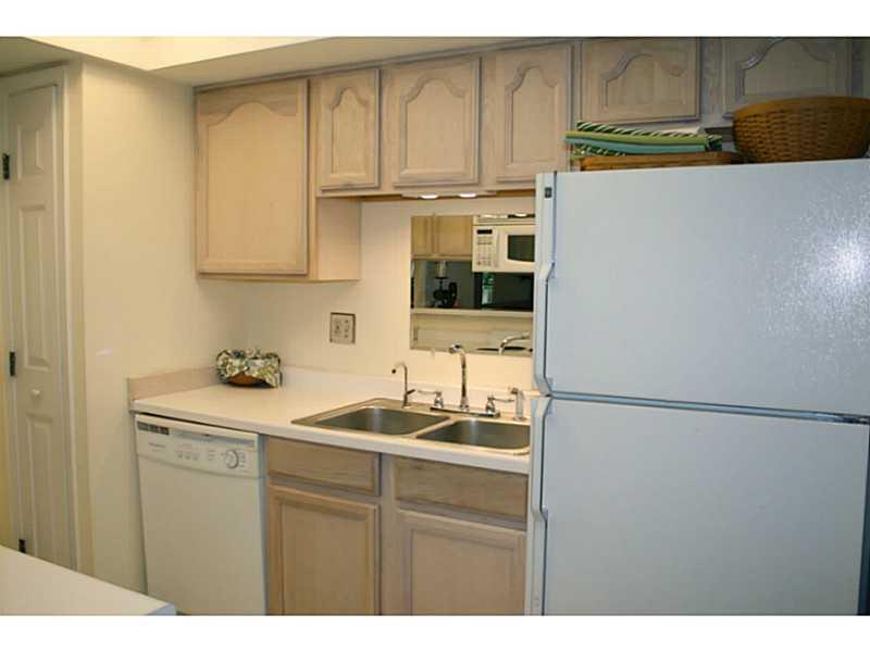 3966 Braddock Road, Unit 3966 Indianapolis, IN 46268 - Photo 8 of 20 Gallery Image 8