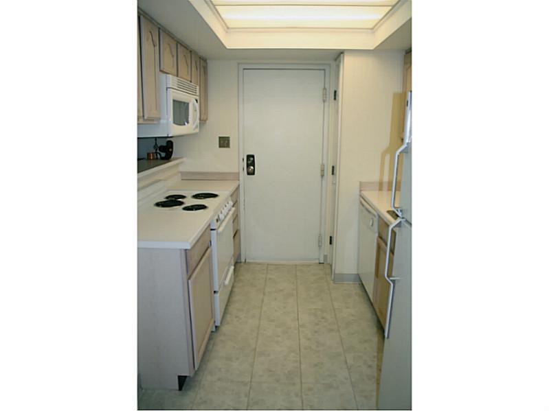 3966 Braddock Road, Unit 3966 Indianapolis, IN 46268 - Photo 9 of 20 Gallery Image 9