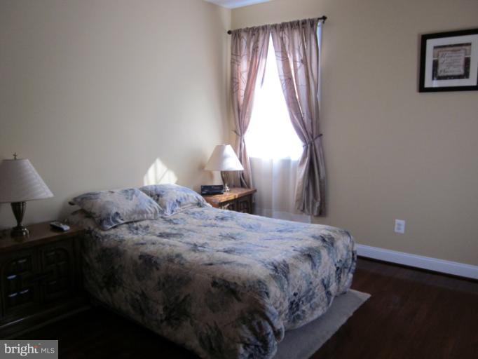 6830 Dyer Court Springfield, VA 22150 - Photo 27 of 29 Bedroom