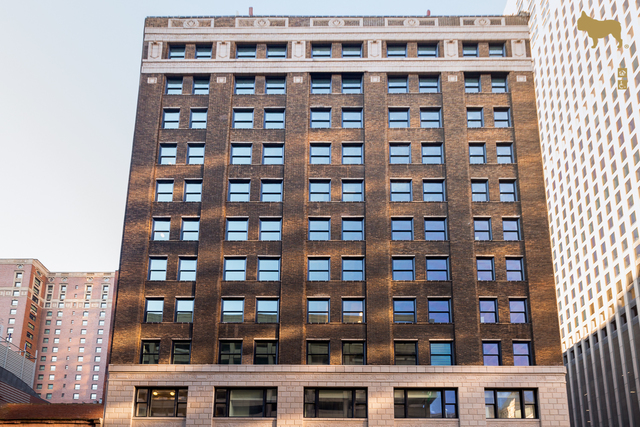 30 East Adams Street, Unit 403 Chicago, IL 60603 - Photo 1 of 23