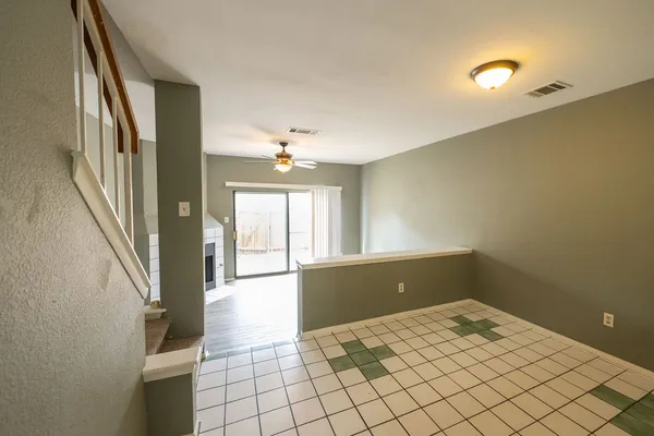$1,425 | 11901 Swearingen Drive, Unit 15, Austin, TX 78758