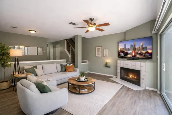 $1,425 | 11901 Swearingen Drive, Unit 15, Austin, TX 78758