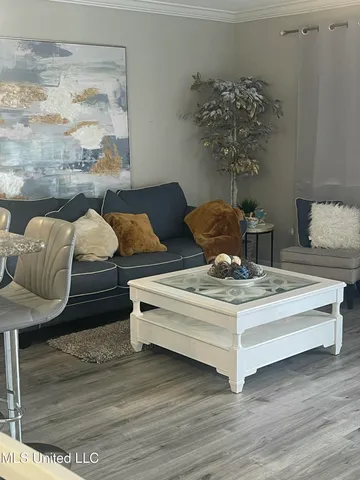 $1,700 | 1282 Beach Boulevard, Unit 204, Biloxi, MS 39530