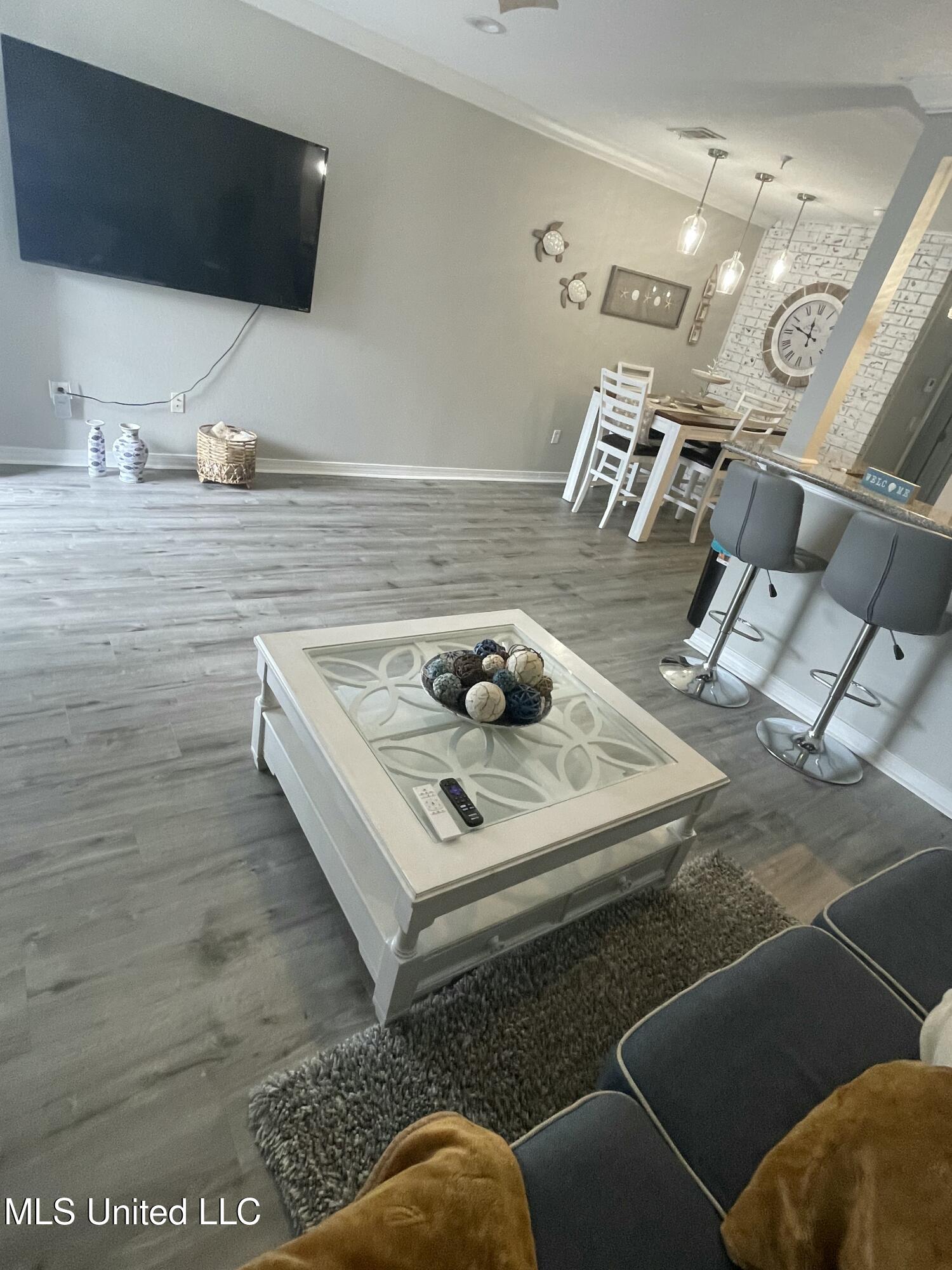 1282 Beach Boulevard, Unit 204 Biloxi, MS 39530 - Photo 14 of 47 IMG_7412