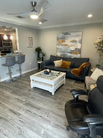 $1,700 | 1282 Beach Boulevard, Unit 204, Biloxi, MS 39530