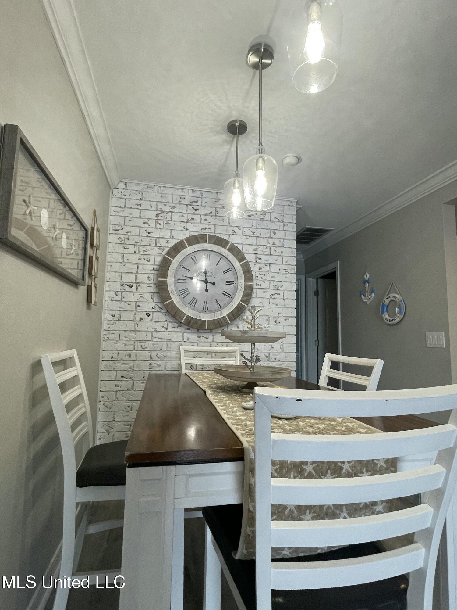 1282 Beach Boulevard, Unit 204 Biloxi, MS 39530 - Photo 18 of 47 IMG_7410