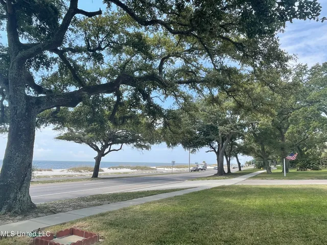 $1,700 | 1282 Beach Boulevard, Unit 204, Biloxi, MS 39530