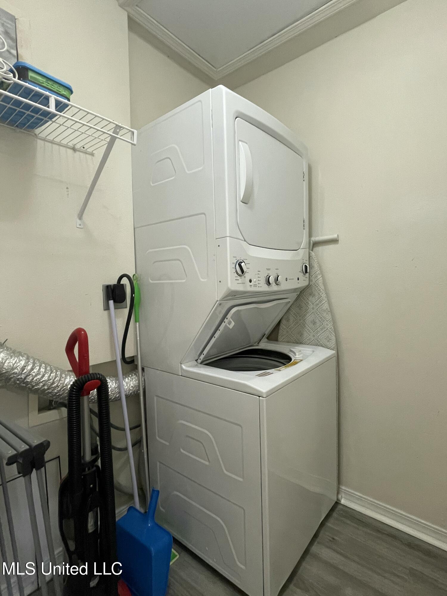 1282 Beach Boulevard, Unit 204 Biloxi, MS 39530 - Photo 21 of 47 IMG_7399