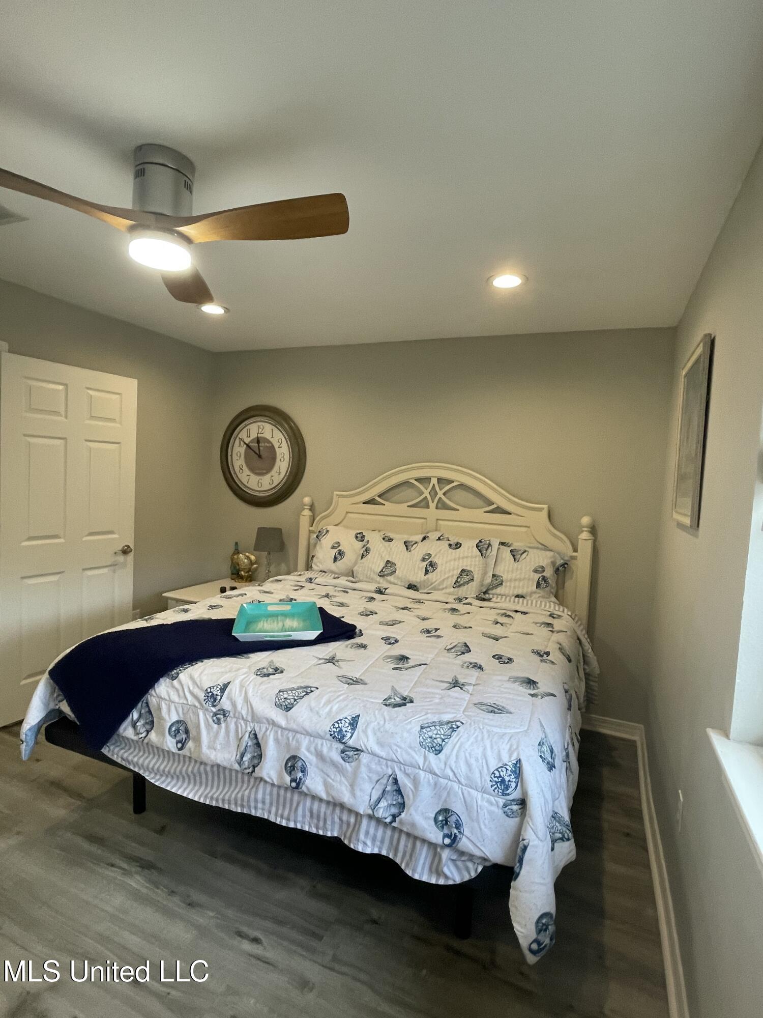 1282 Beach Boulevard, Unit 204 Biloxi, MS 39530 - Photo 22 of 47 IMG_7405