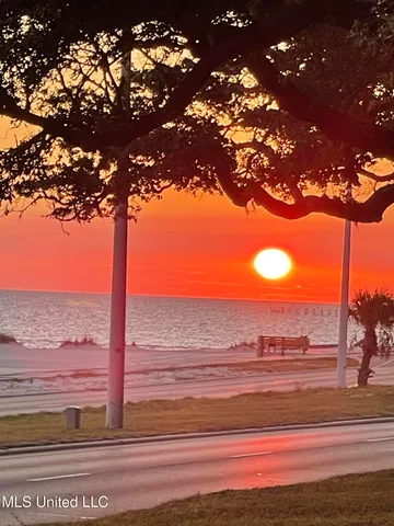 $1,700 | 1282 Beach Boulevard, Unit 204, Biloxi, MS 39530