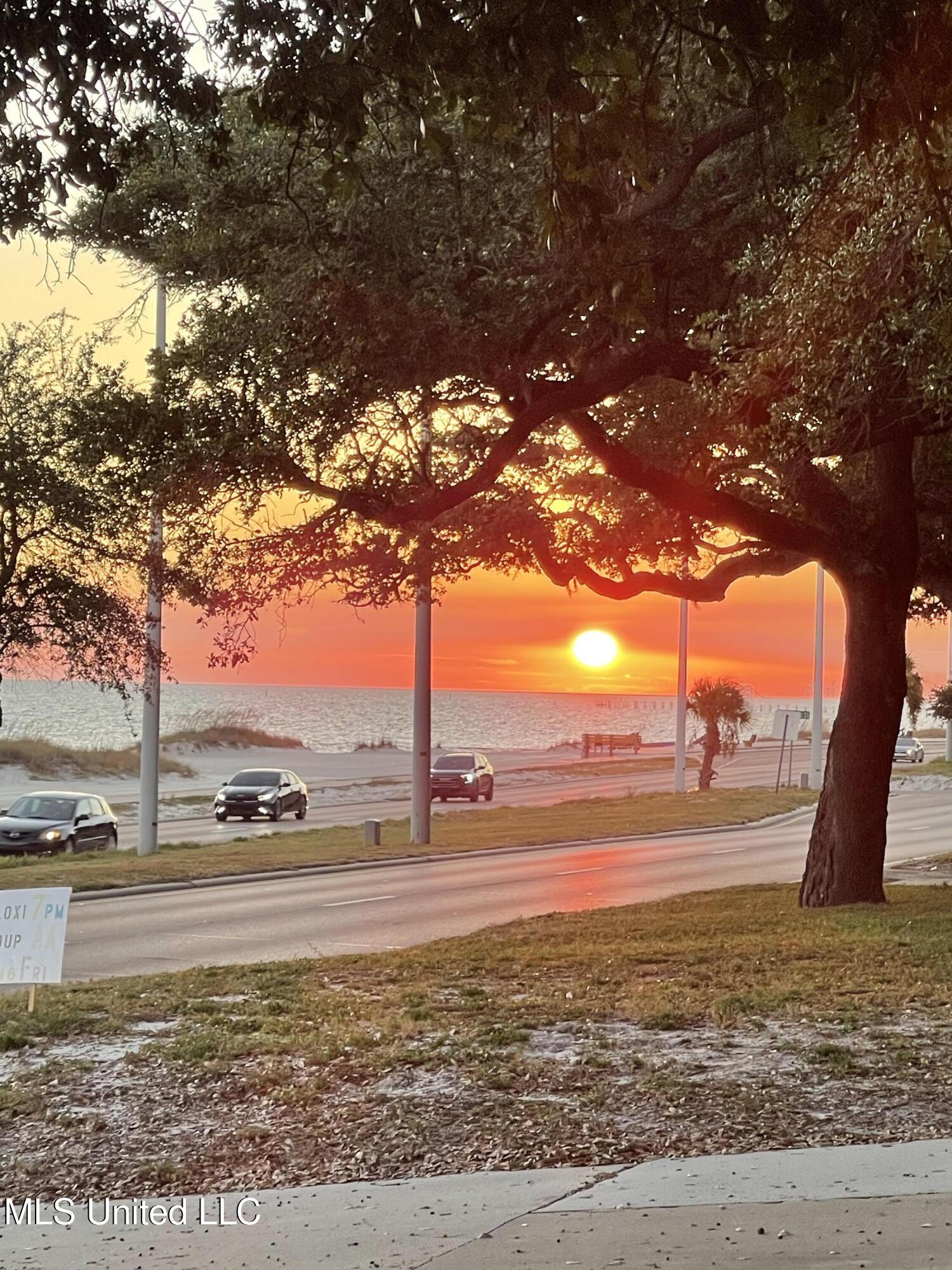 1282 Beach Boulevard, Unit 204 Biloxi, MS 39530 - Photo 32 of 47 IMG_7267