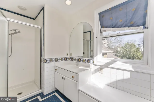 $1,500,000 | 961 West Skippack Pike, Blue Bell, PA 19422