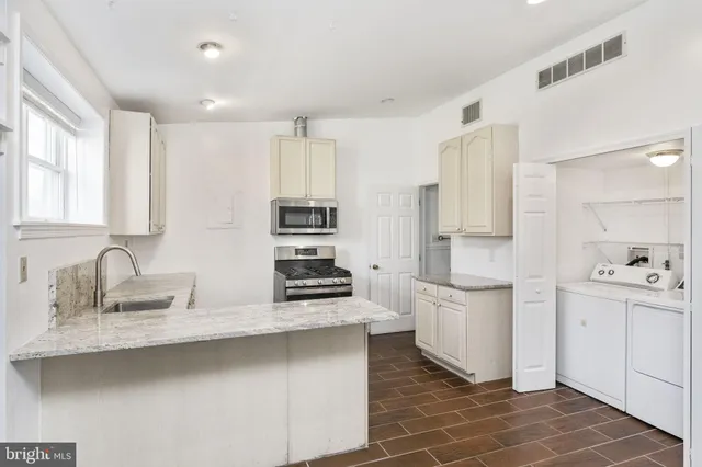 $1,500,000 | 961 West Skippack Pike, Blue Bell, PA 19422