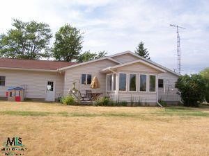 1981 South Van Dyke Road Bad Axe, MI 48413 - Photo 2 of 8 513820-1.JPG