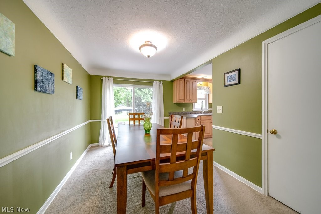 1412 Ford Road Lyndhurst, OH 44124 - Photo 8 of 30 Great Dining Room