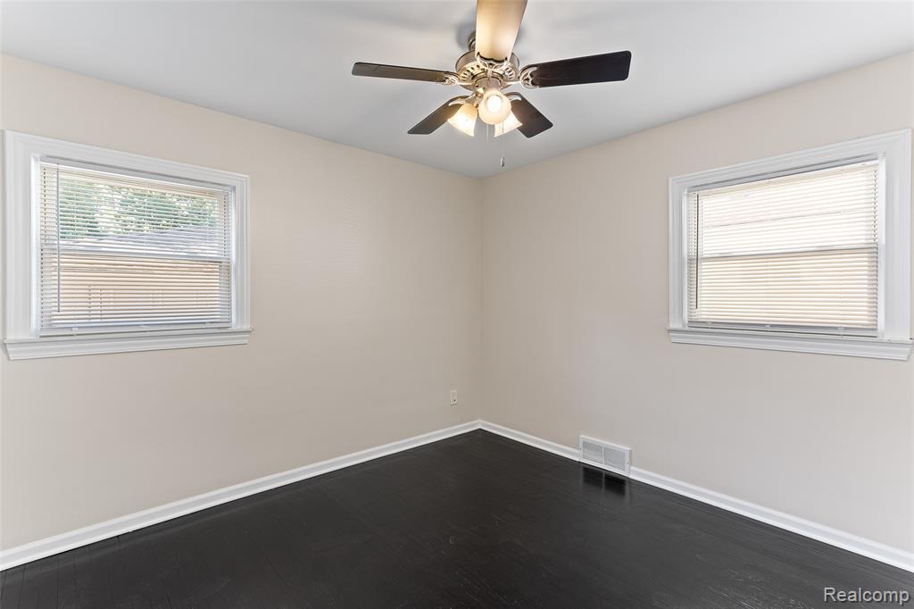 1653 London Avenue Lincoln Park, MI 48146 - Photo 17 of 30