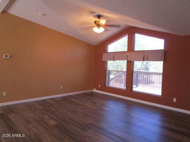 53 County Road, Unit 3203 Vernon, AZ 85940 - Photo 16 of 47 Living room