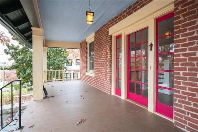 $359,900 | 1023 North Main Street, Mount Airy, NC 27030