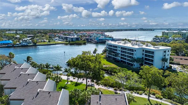 $849,900 | 1700 Cove II Place, Unit 324, Sarasota, FL 34242