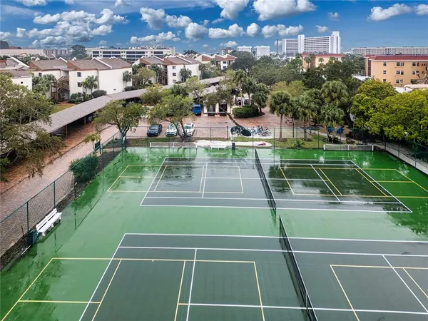 $849,900 | 1700 Cove II Place, Unit 324, Sarasota, FL 34242