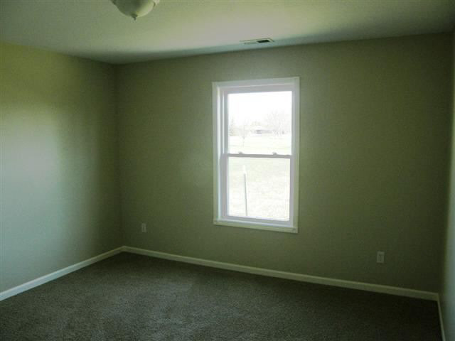 541 West Liberty Street Butler, IN 46721 - Photo 14 of 20