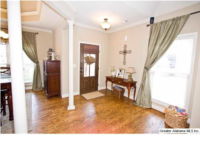 433 Ballantrae Road Pelham, AL 35124 - Photo 4 of 23